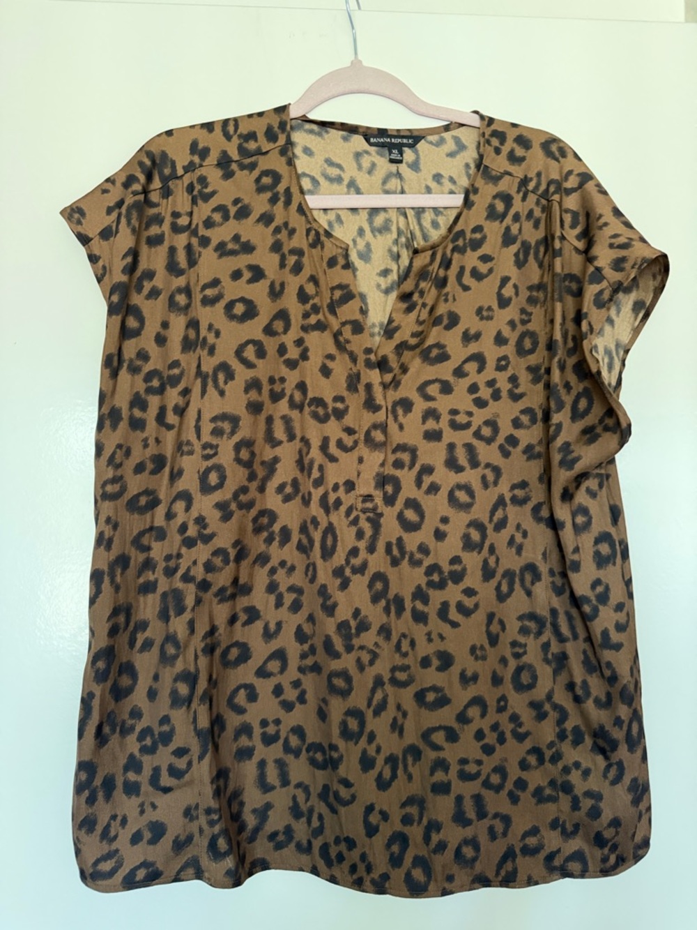 Banana Republic Brown and Black Leopard Print V-Neck Blouse